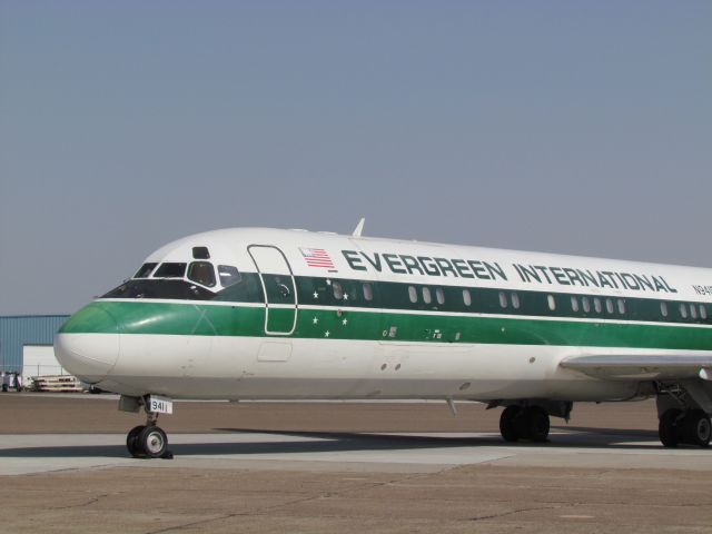 McDonnell Douglas DC-9-30 (N941F)