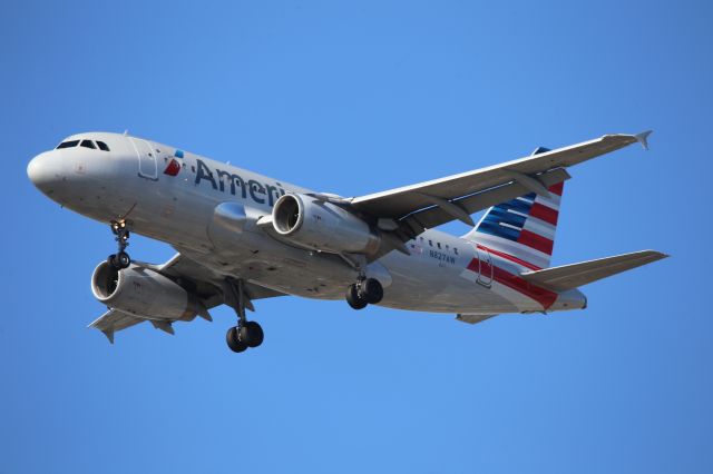 Airbus A319 (N827AW)
