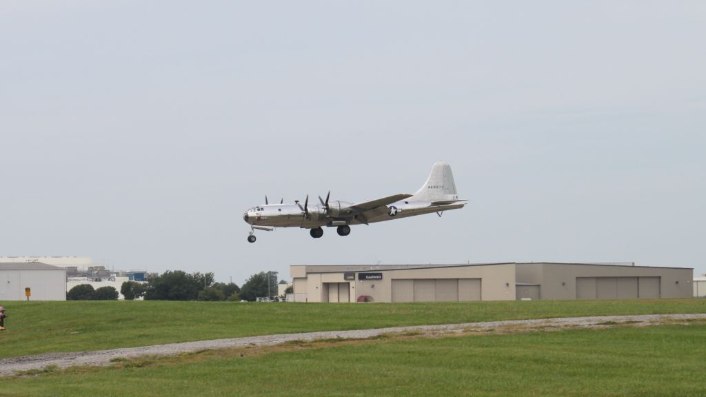 Boeing B-29 Superfortress (N69972) - Watching B-29 Doc land on Runway 18 at New Century Air Center (KIXD) on Sunday, 09/08/19.