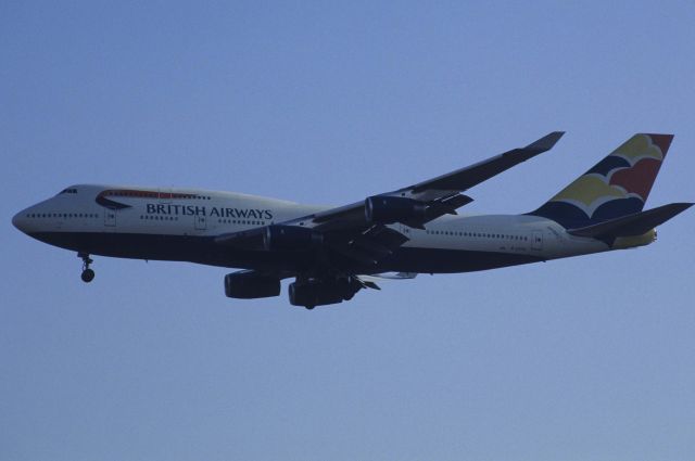 Boeing 747-400 (G-CIVU) - Final Approach to Narita Intl Airport Rwy34L on 1998/11/23