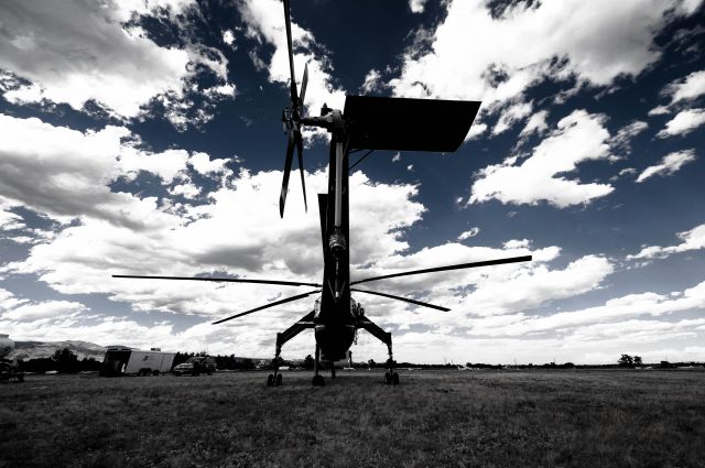 Sikorsky CH-54 Tarhe (N719HT) - Fire Operations for the Four Mile Fire