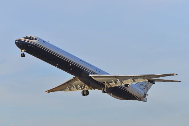 McDonnell Douglas MD-80 —