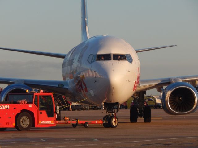 Boeing 737-700 (G-JZBD) - I was standing in the terminal and saw the perfect opportunity to snap a quick picture of this beauty!