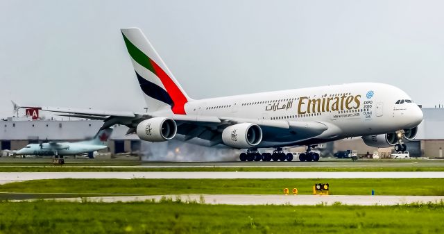 Airbus A380-800 (A6-EOD) - Emirates A380 smokey landing.