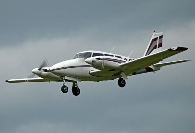 Piper PA-30 Twin Comanche (C-GDVZ) - 1967 Piper PA-30B Twin Comanche (C-GDVZ/30-1098) arriving from Toronto/Buttonville Municipal Airport (CYKZ) on May 26, 2021