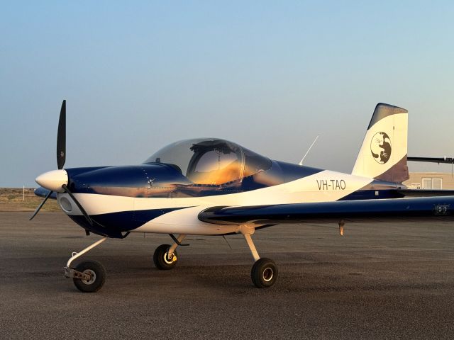Vans RV-12 (VH-TAO) - Sunrise