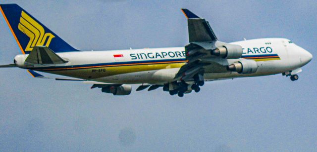 Boeing 747-200 (9V-SFQ)