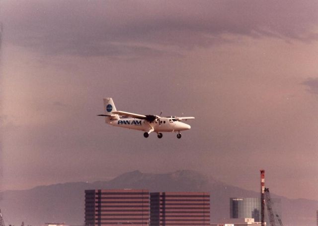 De Havilland Canada Twin Otter — - Pan Am Express Twin Otter landing at Santa Ana in the late 1980s