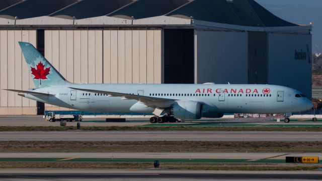 Boeing 787-9 Dreamliner (C-FGDZ)
