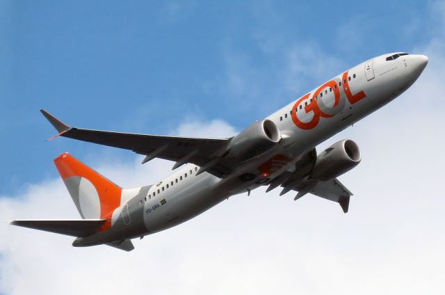 Boeing 737-700 (PS-GRA)