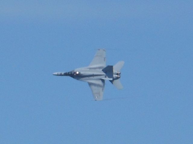McDonnell Douglas FA-18 Hornet (16-6467)