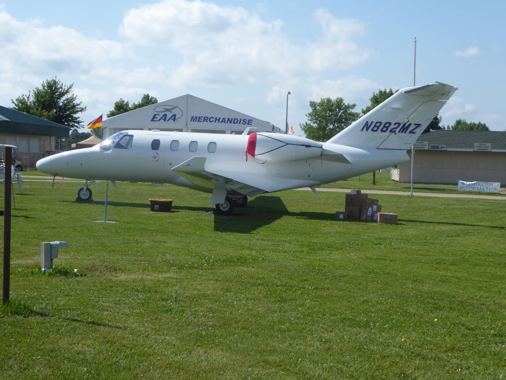 N882MZ —