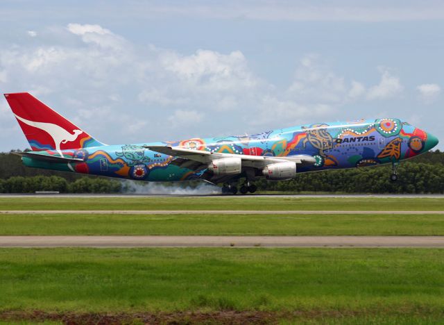 BOEING 747-300 (VH-EBU)