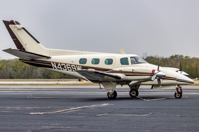 Beechcraft Duke (N4369W)