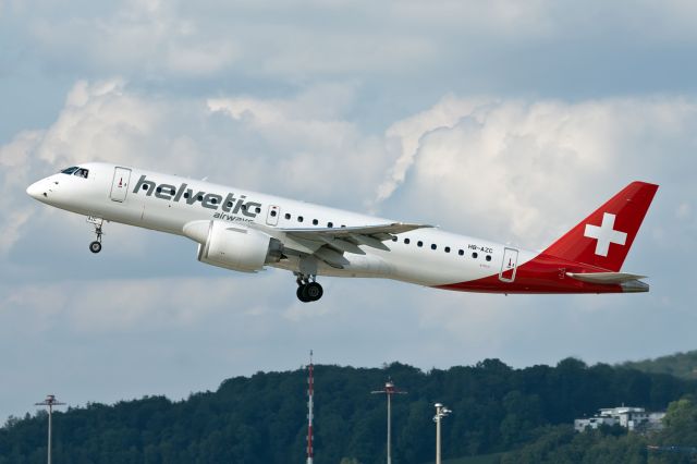 Embraer E190-E2 (HB-AZC)