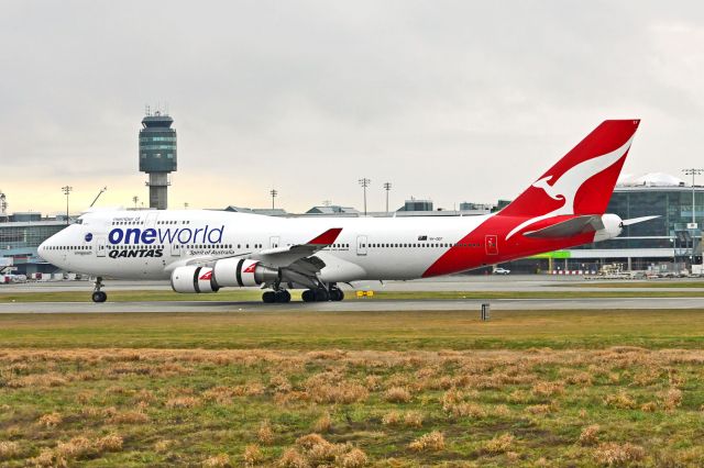 Boeing 747-400 (VH-OEF)