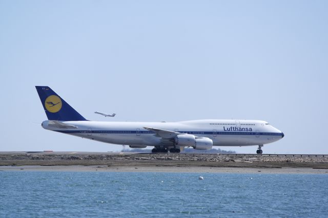 BOEING 747-8 (D-ABYT)