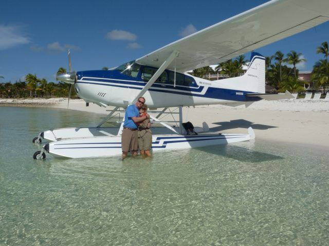 Cessna Skywagon (N4935Q) - Bill and Rhonda.  Marsh Harbor, Bahamas