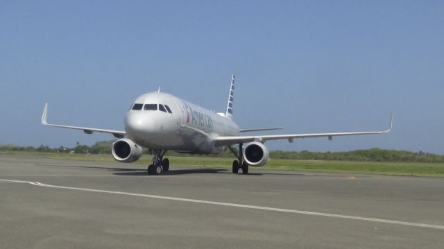 Airbus A321 (N992AU)