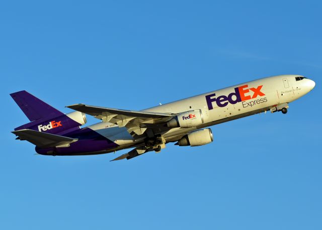 McDonnell Douglas DC-10 (N316FE)