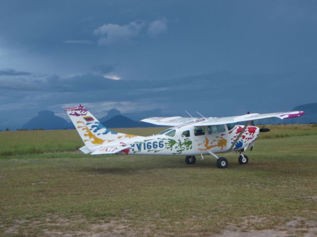 Cessna 206 Stationair (YV-1666)