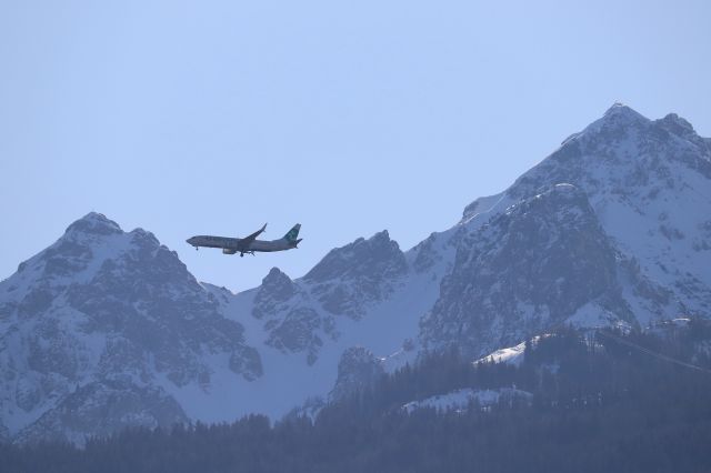 Boeing 737-800 (PH-HXB)