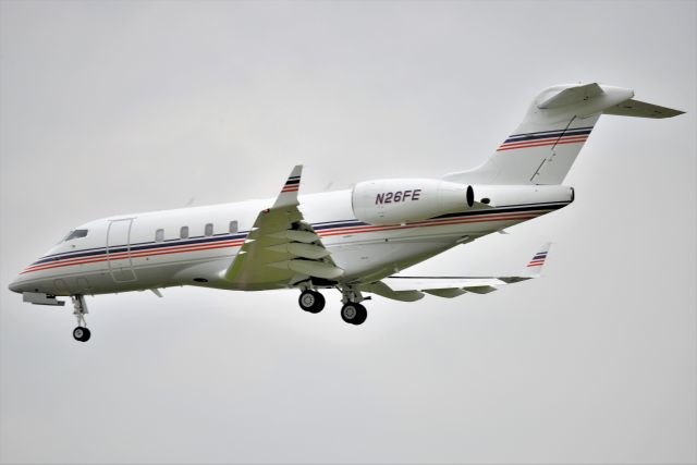 Canadair Challenger (N26FE) - One of FedEx's corporate fleet.