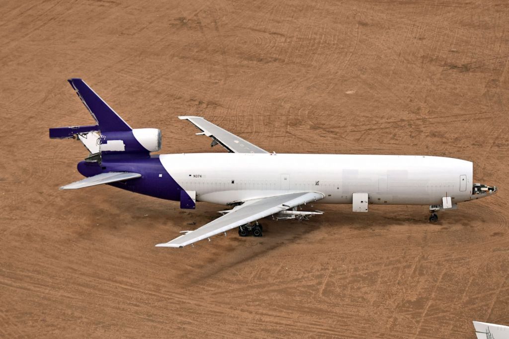 McDonnell Douglas DC-10 (N374FE)