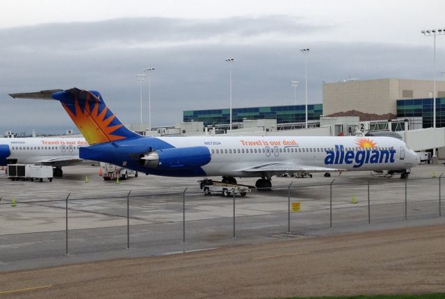 McDonnell Douglas MD-83 (N872GA) - April 24, 2015