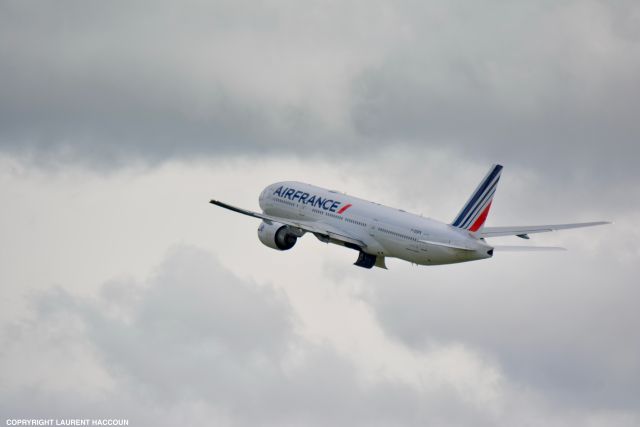 Boeing 777-200 (F-GSQY)