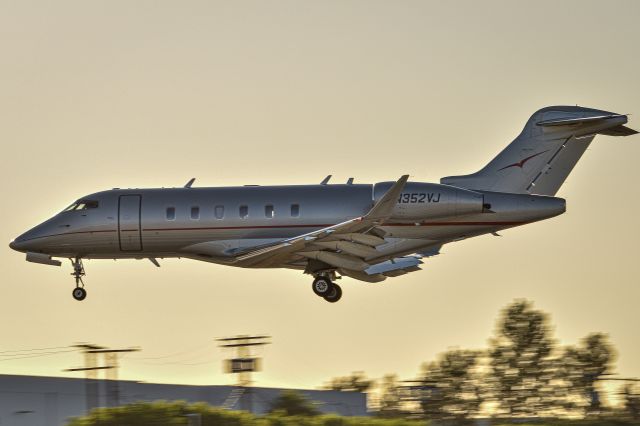 Canadair Challenger 350 (N352VJ) - VistaJet landing at Van Nuys in their CL35