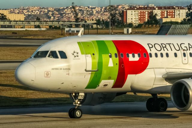Airbus A319 (CS-TTO) - CS-TTO TAP - Air Portugal Airbus A319-111 @ Lisbon - Portela (LIS / LPPT) / 23.07.2013