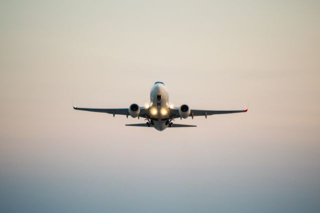Boeing 737-700 (C-FTWJ) - WJA737 taking off from CYXU London 