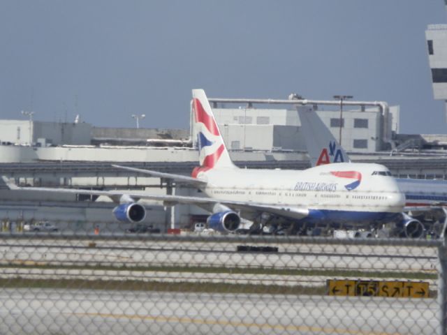 Boeing 747-400 (G-CIVB)