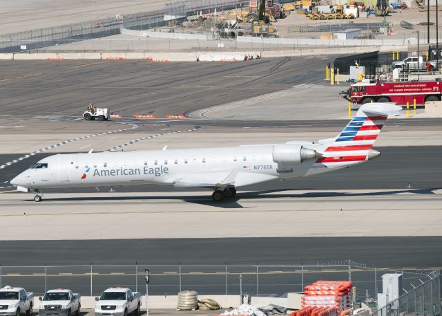 Canadair Regional Jet CRJ-700 (N776SK)