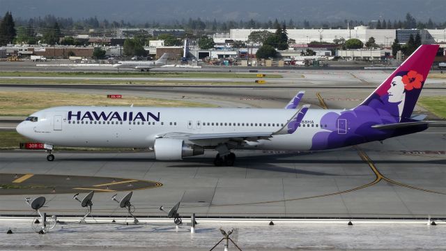 BOEING 767-300 (N588HA) - N588HA Hawaiian Airlines Boeing 767-300 - cn 33466 / ln 890br /First Flight * Oct 2002br /Age 12.5 Yearsbr /29-Apr-2015 B763/L San Jose Intl (KSJC) Honolulu Intl (PHNL) 09:05 PDT 11:16 HST