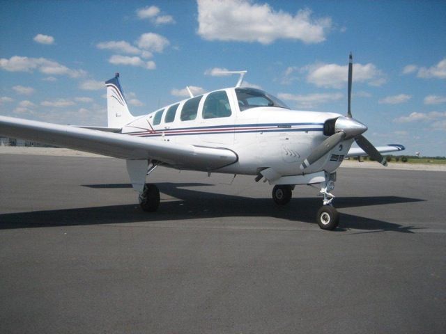 Beechcraft Bonanza (36) (N435JM)