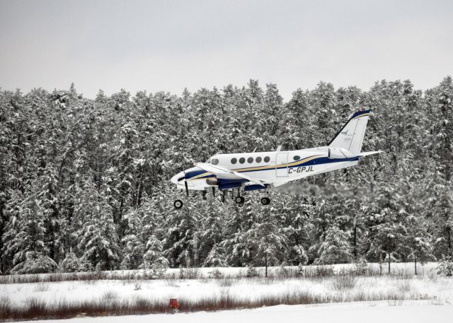 Beechcraft King Air 100 (MAX140)