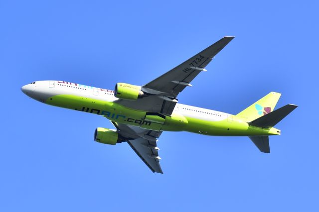 Boeing 777-200 (HL7734)