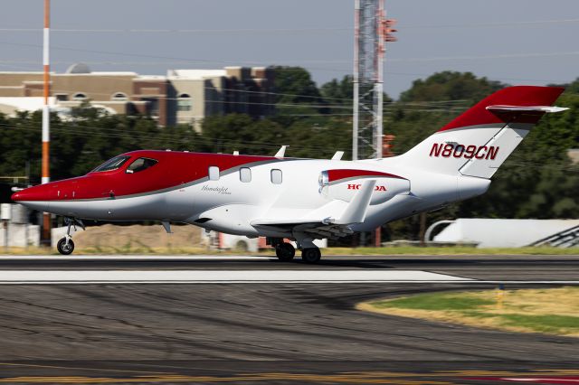 Honda HondaJet (N809CN)