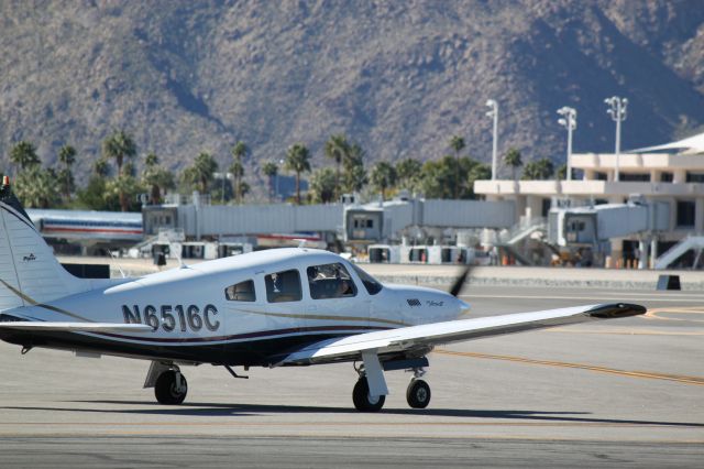 Piper Cherokee (N6516C) - Taxiing to 31R on 01/22/2011