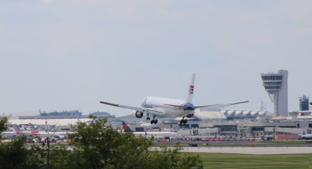 BOEING 767-300 (N373CM) - About to touch down is this 1990 Amerijet International Airlines Boeing 767-330(ER) in the Summer of 2020.