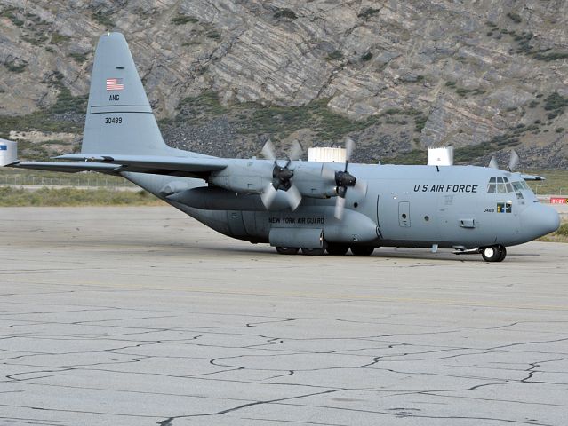 Lockheed C-130 Hercules (83-0489) - Taxiing, New York Air Guard