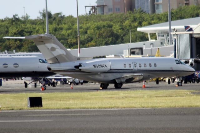 Hawker Beechcraft 4000 (N508CK)