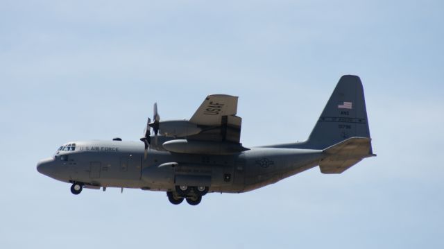 Lockheed C-130 Hercules —