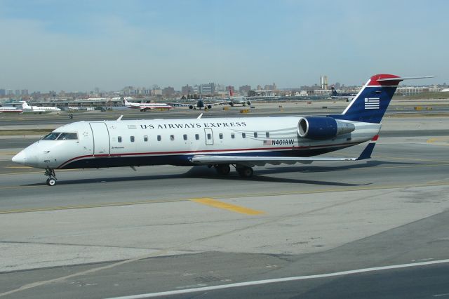 Canadair Regional Jet CRJ-200 (N401AW)