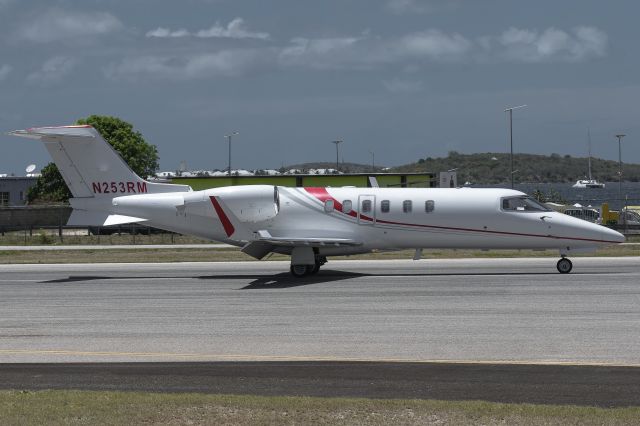 Learjet 45 (N253RM)