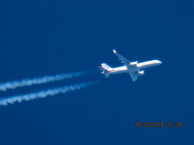 Boeing 757-200 (N207UW)