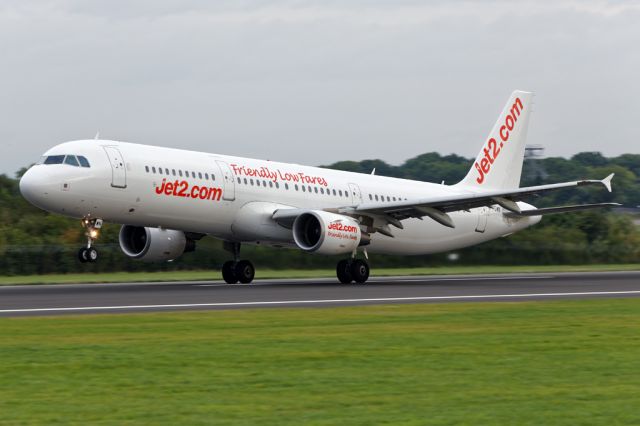 Airbus A321 (G-POWN) - Leased from Titan, EXS759 departs for Menorca/Mahon 