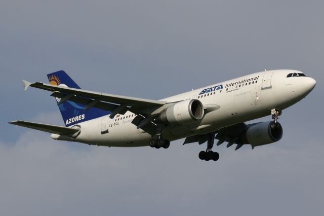 Airbus A310 (CS-TGU)